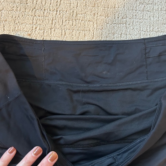 Lululemon Speed Up shorts 4” inseam size 14 - Picture 2 of 6